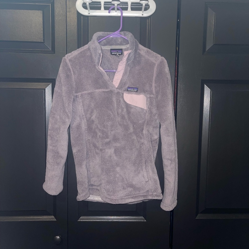 Patagonia light purple pullover sweatshirt